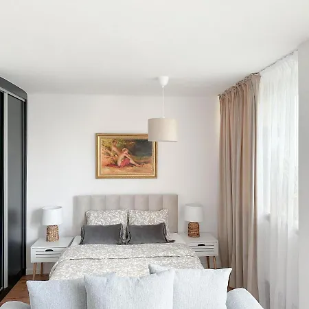 Panorama 11th Floor *