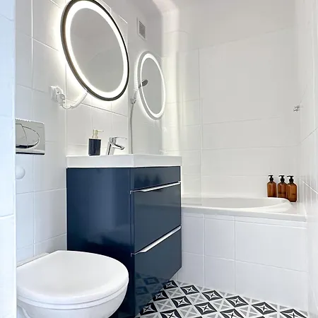 Panorama 11th Floor *